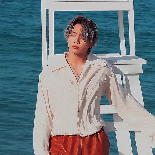 Oh Is This A Preview Of That New Baywatch Movie?