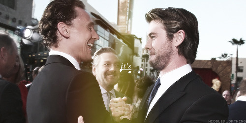 lokishield:when he smiles it’s all okay