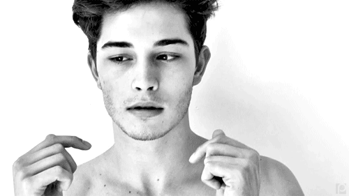 Cleo Gif Hunts Francisco Lachowski Gifs