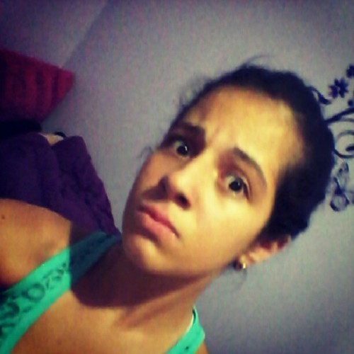 Alguém? #someone #me #question #ugly #instagram #instamood #instalove #instacute #instagood #eyes #follow4follow #tag4likes #like4like #followme