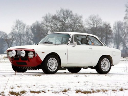 autoitaliane: Alfa Romeo Giulia Sprint GTA