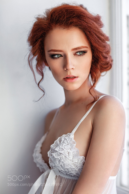 amarriedsissy: sometimesyvette: photografiae:  Anna by warhammer_photo || ift.tt/1OMWOiu  Wan