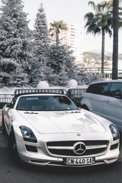 onlysupercars:  AMG 