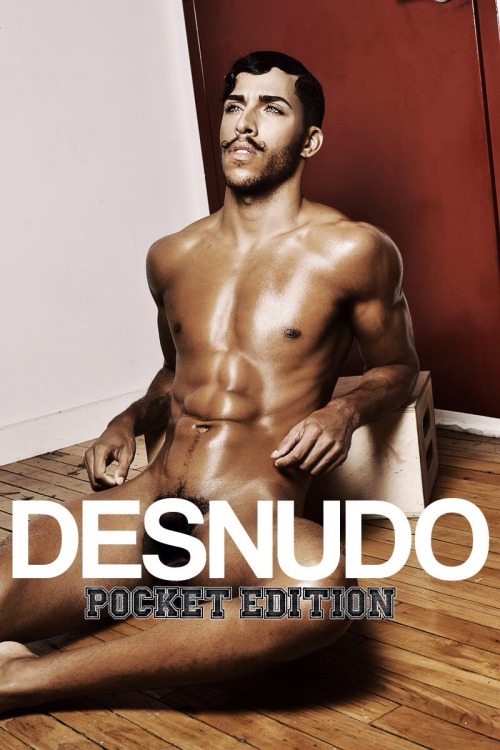 artistledom:  It’s here it’s out!!! Order your copy of Desnudo: pocket edition (book) for more beautiful nude photos featuring myself and many other stunning male models!!   Link to order: http://deonjackson.4ormat.com/the-shop  Photographer: deonjackson