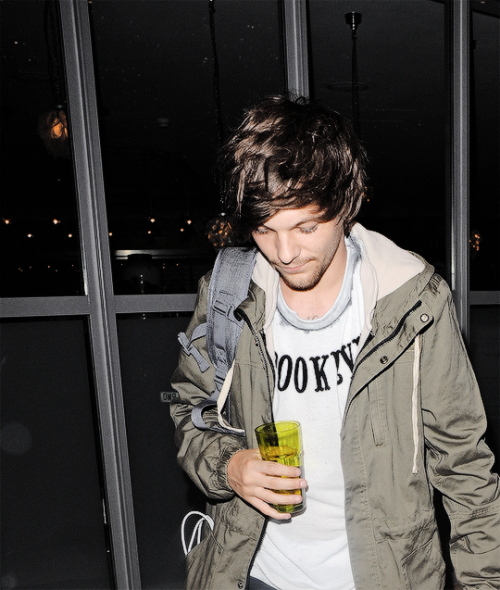 thetommmo:∞ an endless parade of louis tomlinson pictures
