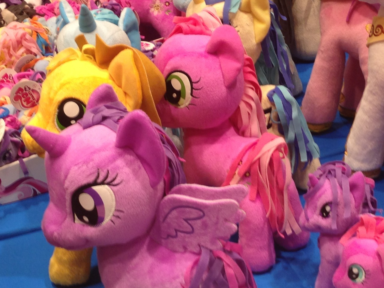 anuvia:  tall-soy-latte:  missapplessoda:  Spotted these at the Funrise booth of