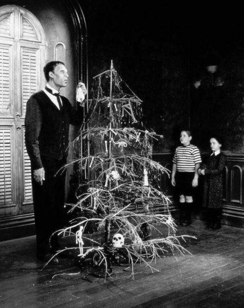 mortisia:  Christmas with the Addams Family