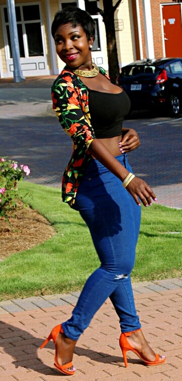 munnyb:  Source: blackandkillingit FOLLOW ME. *munnyb* 