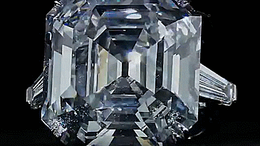 foreveroldhollywood:  Elizabeth Taylor’s Jewellery Collection