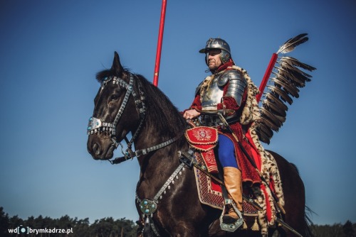 lamus-dworski:Polish Hussar from 17th-18th centuries. Photoshoot by Wiesław Wojciechowski / W dobrym