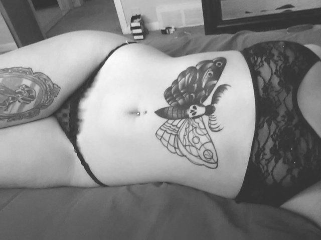 buttholevegan:  Need belly kisses