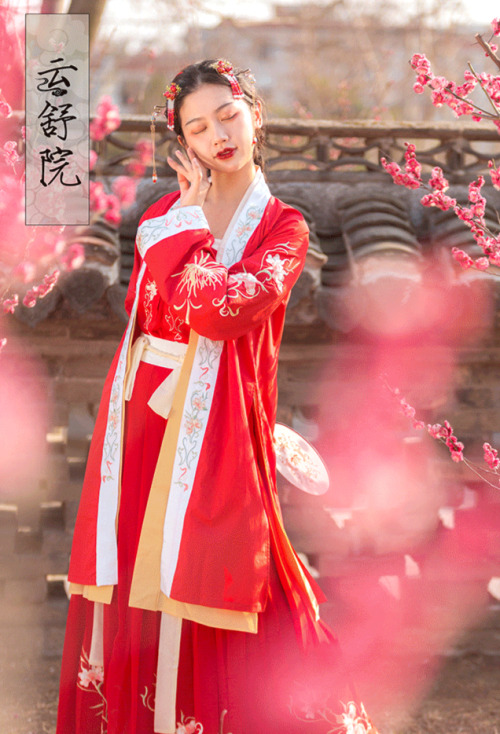 hanfugallery:Traditional Chinese hanfu by 云舒院