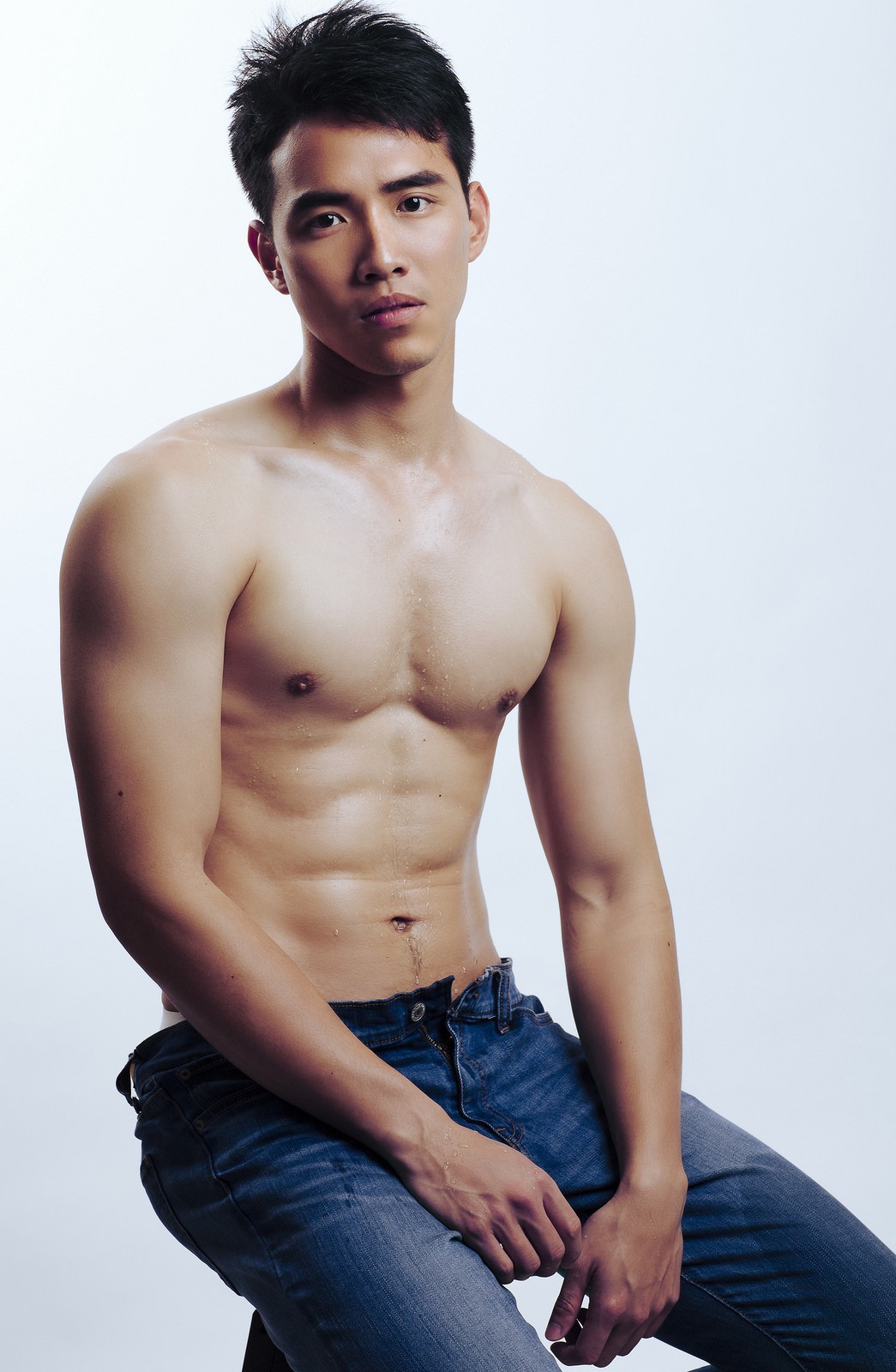 j-aime-asian-men:  alex143555:晏人物-Mr.Body Magazine-張閔鈞-02  So sexy