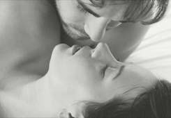 little-kitten-lottii:romanticpervertedpeaches-deacti:Tasting your lips 