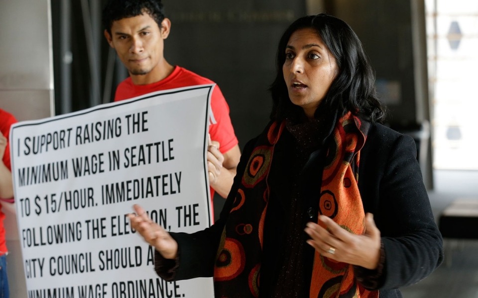 aljazeeraamerica:  Socialist wins seat on Seattle city council   Seattle voters