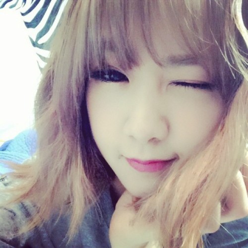 fy-bestie: [HYEYEON INSTAGRAM] 윙크 Wink trans cr; fy-bestieplease take out with full credits