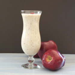 bakeddd:  red delicious apple pie smoothie