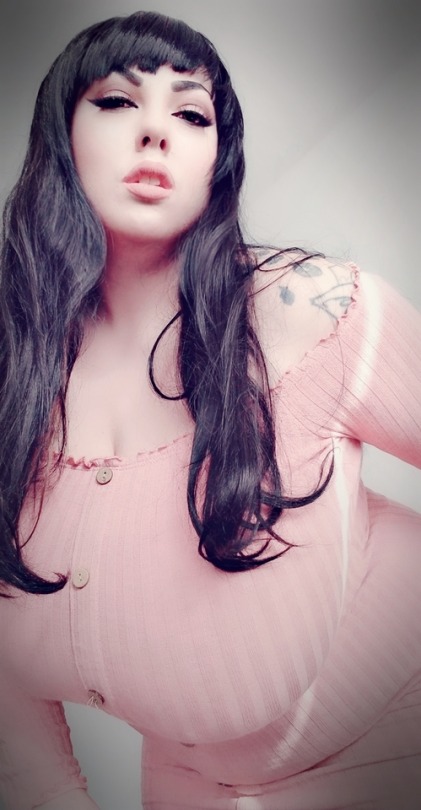 amy-villainous:     Shoot with Rodney today! 
