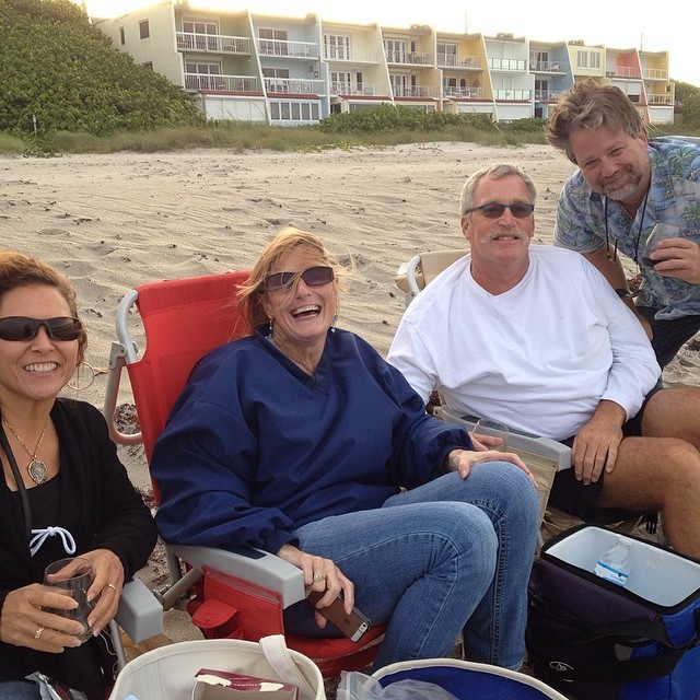 Family friends 😊 #friends #family #florida #westpalmbeach #beach #drinks #yum
