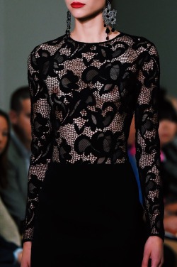 fashionfeude:  Detail at Oscar de la Renta