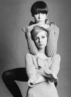 why-mick-why:  Peggy Moffitt & Twiggy