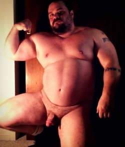 Uknobhobbit:  Muscly Chunk O’ Fun!