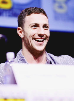 jammespotter:  Aaron Johnson at Comic Con