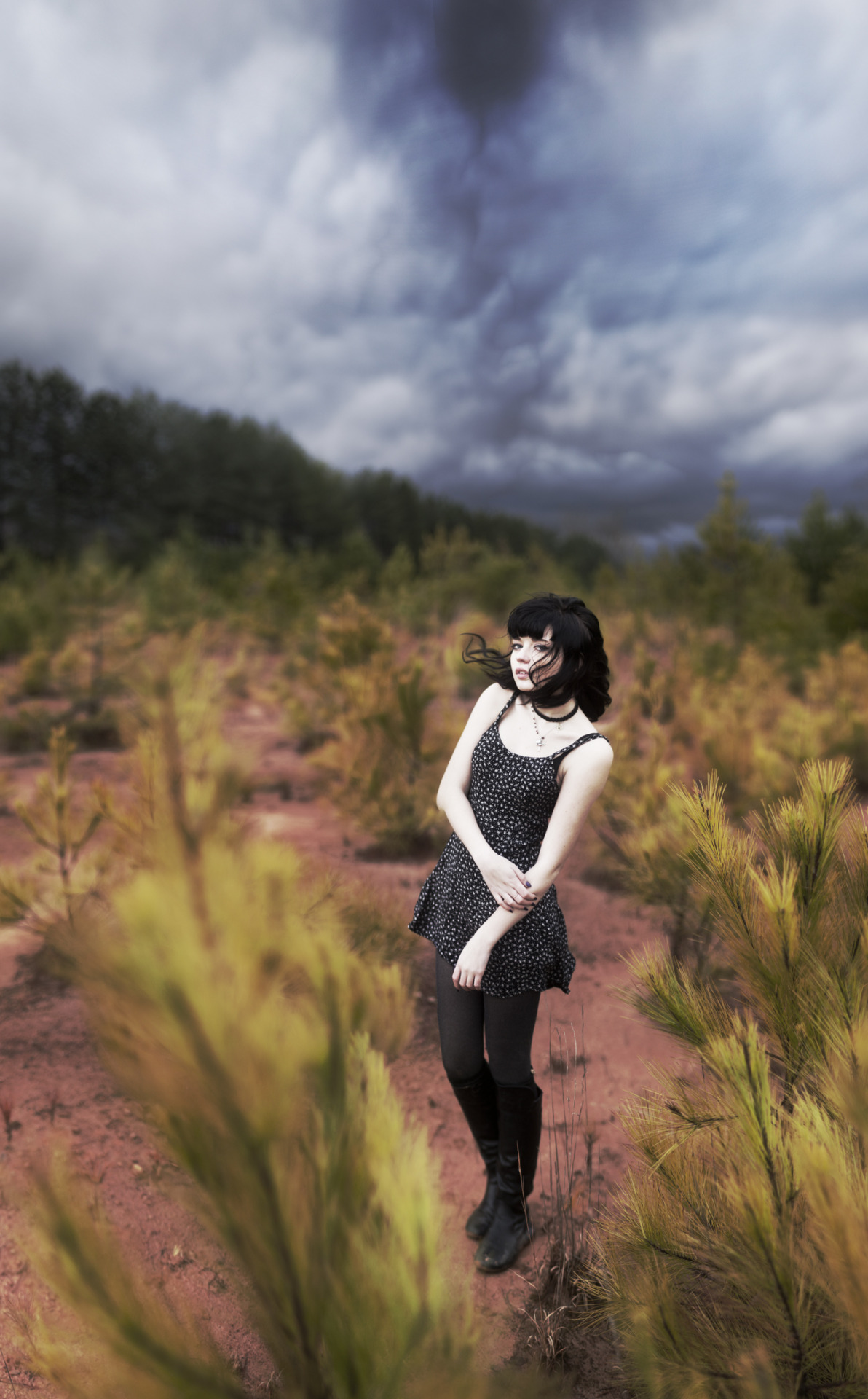 robwoodcox:  Waiting on the Brink.New mini fashion set with the stunning Mia Mallory