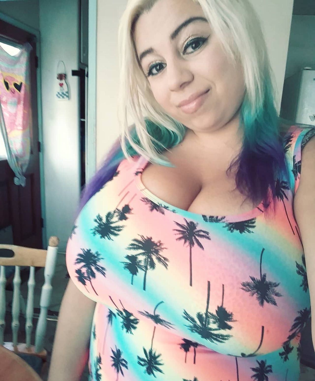 beatingthisdick:  brelly:  Anybody want to trade  HEY SUNSHINE 