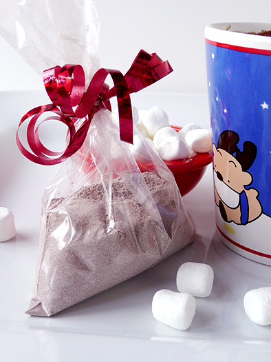 Giftable edible Christmas sweets