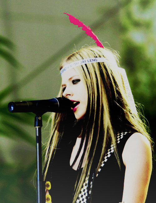 ilovelavigne:  You’ve got your dumb friends, I know what they say they tell you