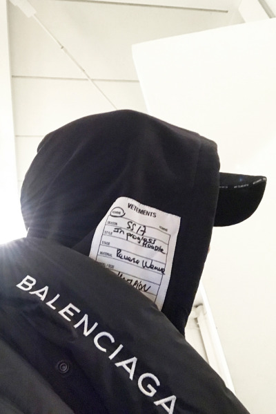 vetements x balenciaga