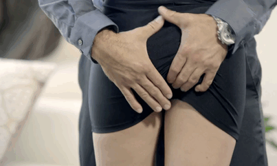 Voluptuosqueens:umm Squeezzing Bigbutts Upskirt 