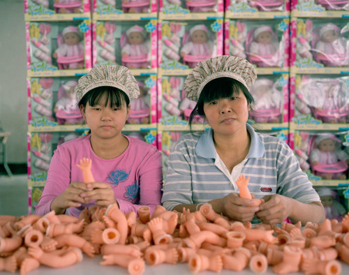 thepeoplesrecord:The Real Toy Story: Chinese factory workers &amp; the toys they makePhotos by Micha