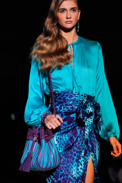    SPRING 2012 READY-TO-WEAR Salvatore Ferragamo 