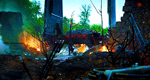 starwarsnonsense:reylooo:Rey & Kylo Ren II The abductionI’d really like to get inside the heads 