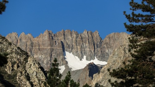 PalisadesThis photo shows some of the highest mountains in the Sierra Nevada of California – the Pal