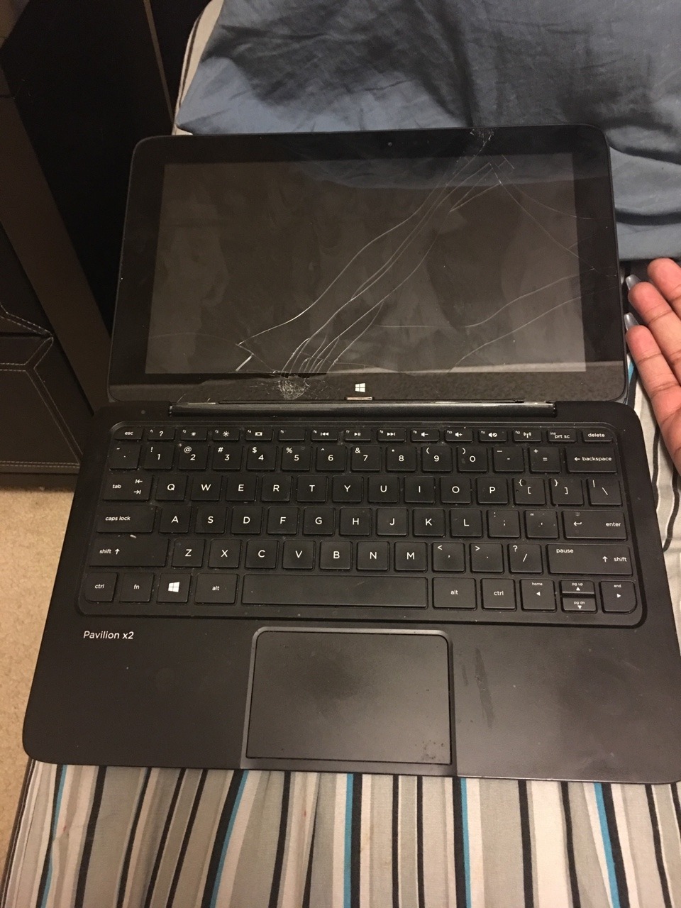 marissarei:  marissarei:  RIP in Pieces to my Laptop.So anyone that’s been following