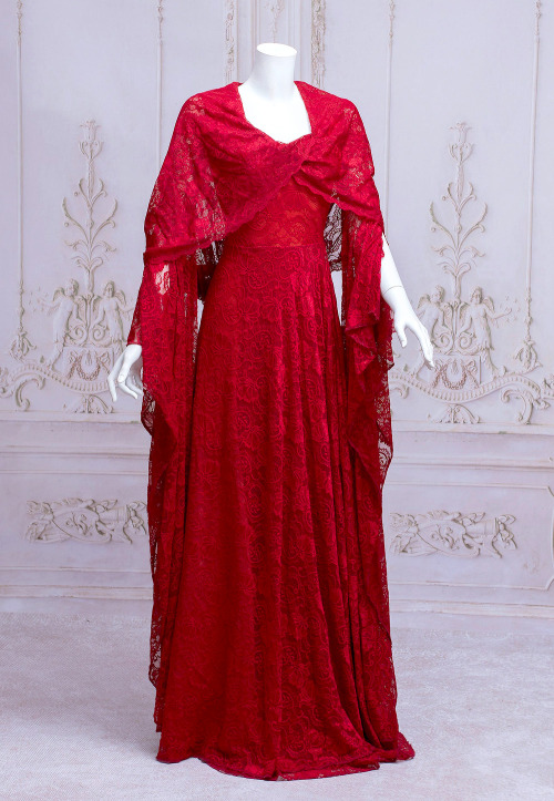 Wulgaria ‘Red Gothic Lace’ Gowns [x] [x]