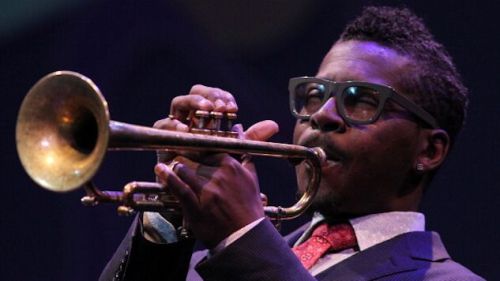 ‘Though the Soulquarians and The RH Factor may have been his most far-reaching projects, Hargrove’s Grammy wins are thanks to 2003’s “Directions in Music” … and 1997’s “Habana”…’ | Remembering Roy Hargrove (1969-2018) http://bit.ly/2D3u0Gi