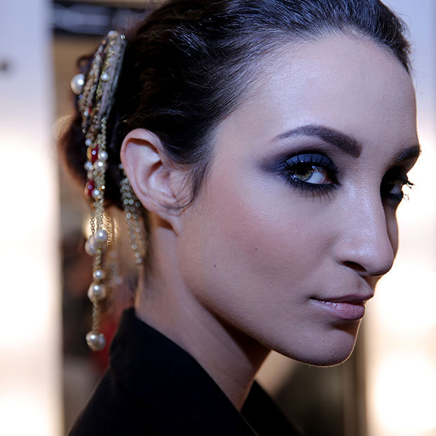 maccosmetics:  Backstage at Anju Modi, India Couture Week 