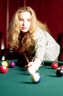 mabellonghetti:  Julie Delpy, 1992 