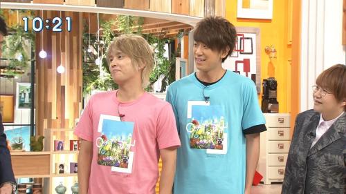 graphicabyss:  2016.06.10 スッキリ！ Koyama and Tegoshi also appeared on Sukkiri to announce Tegoshi’s pr