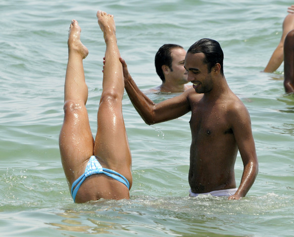 lapofluxuryxoxohno:  Brazilians having fun….just because:) 