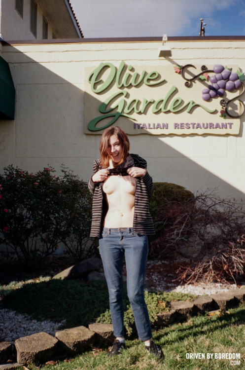 Topless Tuesday Mabel topless at Olive Garden edition. drivenbyboredom