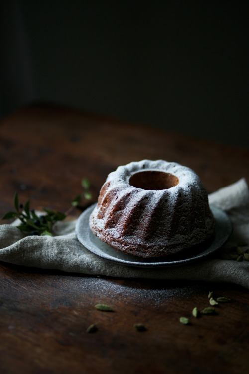 Porn photo sweetoothgirl:  Gluten Free Apple Bundt Cake