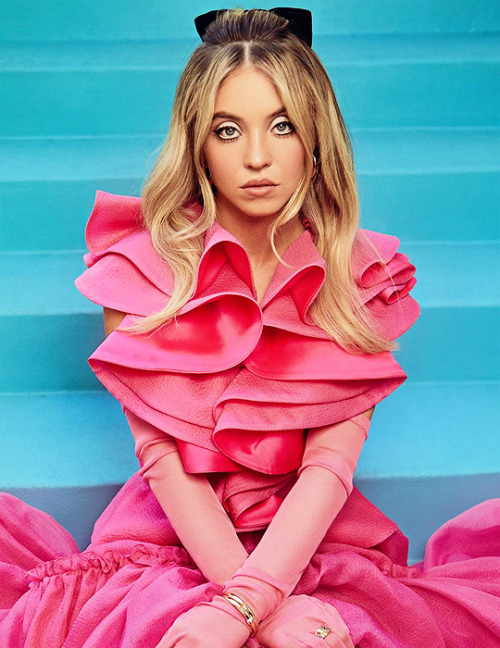 sydneysweeneysource:sydney sweeney photographed for who what wear 2021.