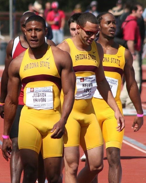 black-dicks-r-us:  THOUSANDS OF FREE BLACK GAY VIDEOS AT…  www.BlackM4M.com 