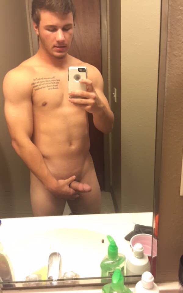 collegecock:  menofthenet:What an ass 🍑😍 gr8 butt