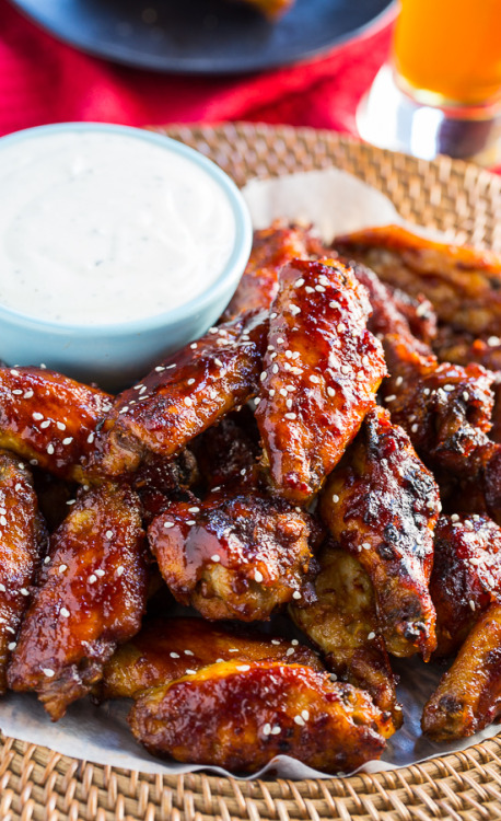 foodffs:Crock Pot Sweet and Spicy Sticky WingsQ.Q so hungry now!